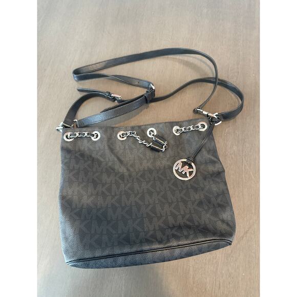 Michael Kors Frankie Drawstring Bag Black 1409 30H4SFKL3B - Picture 1 of 8